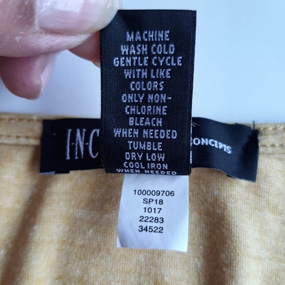 INTERNATIONAL CONCEPTS EMBROIDERED TEE - Picture 14 of 15